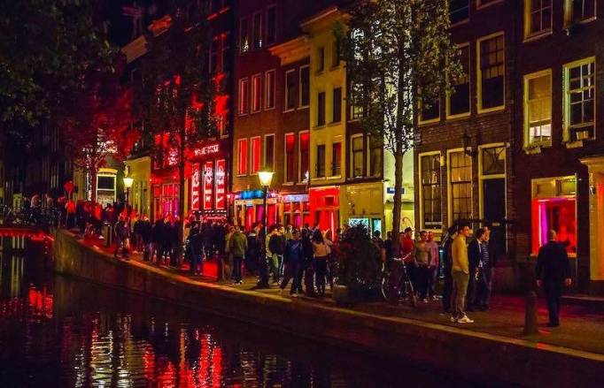 Red Light District at Night.jpg
